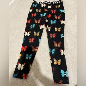 Beautiful, like new, vibrant Show me your Mu Mu butterfly leggings